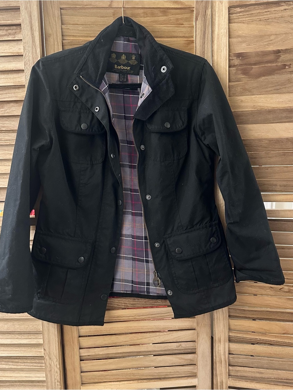 Barbour Waxed Cotton Field Plaid Lined Jacket in black size 4